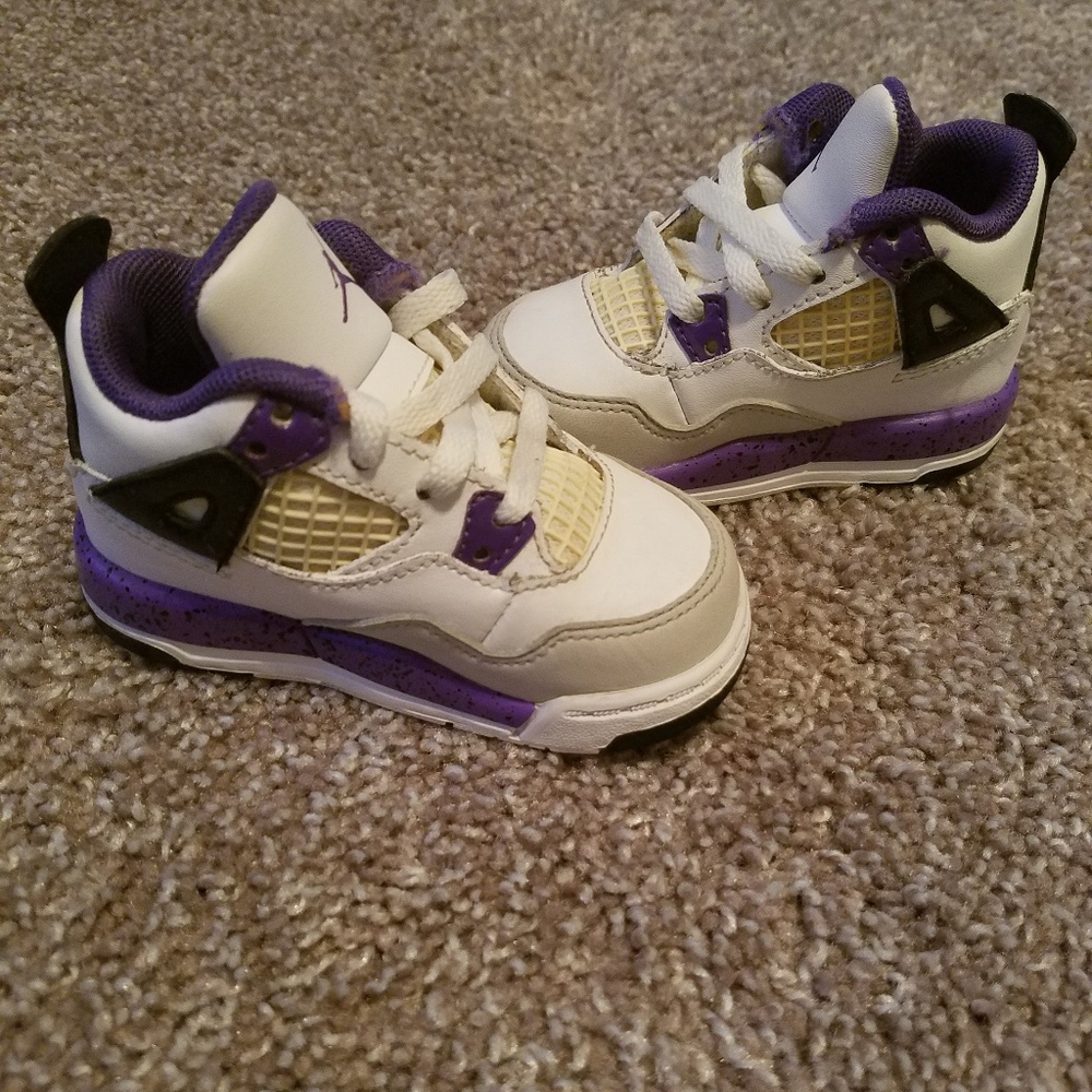 Toddler Jordan 4's